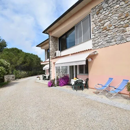 Serenity - 2 Posti Auto - In E In Centro Apartman *