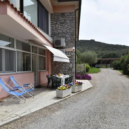 Apartment Serenity - 2 Posti Auto - In E In Centro Marina di Campo